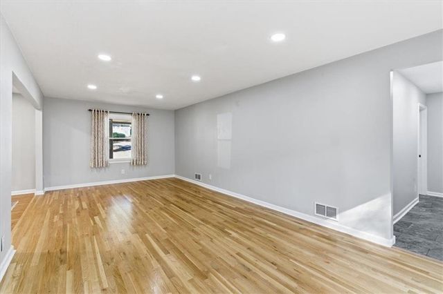 681 Manor Ridge SW Drive, Mableton, GA 30126