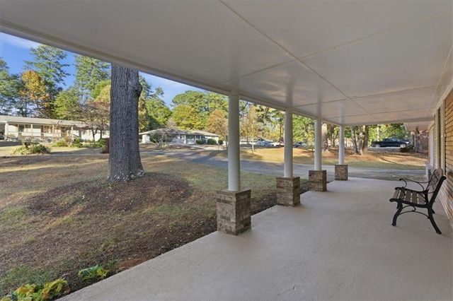 681 Manor Ridge SW Drive, Mableton, GA 30126