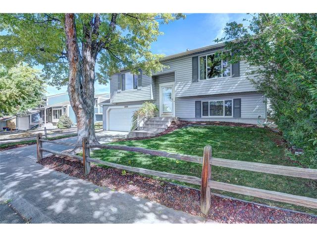 18947 E Mercer Dr, Aurora, CO 80013