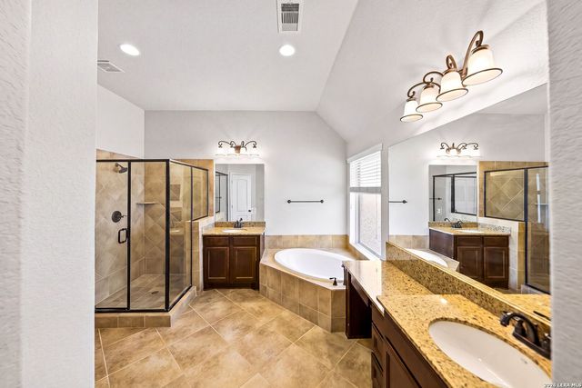 13502 PALATINE HL, San Antonio, TX 78253