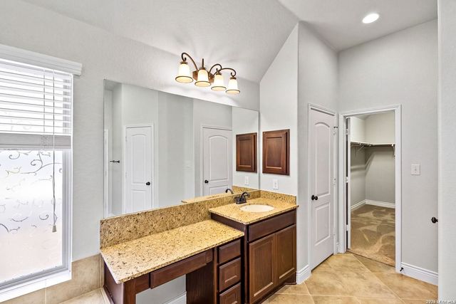 13502 PALATINE HL, San Antonio, TX 78253