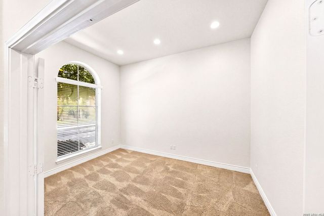 13502 PALATINE HL, San Antonio, TX 78253