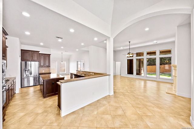 13502 PALATINE HL, San Antonio, TX 78253
