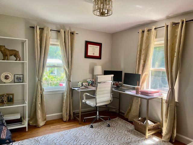 16 Douglas Ave, Beverly, MA 01915