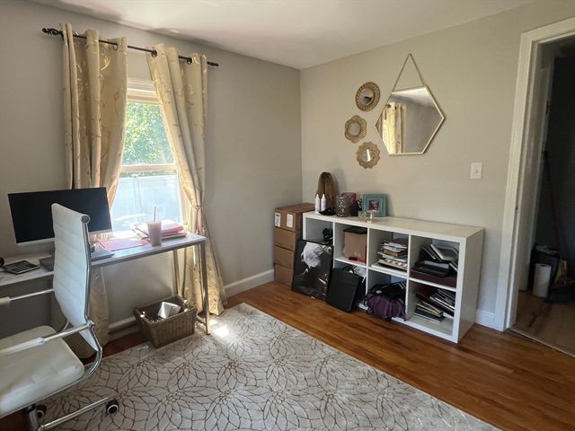 16 Douglas Ave, Beverly, MA 01915