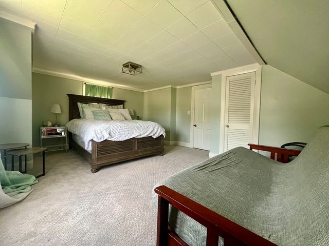 16 Douglas Ave, Beverly, MA 01915
