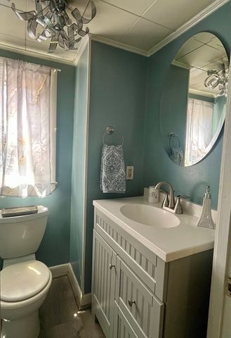 16 Douglas Ave, Beverly, MA 01915
