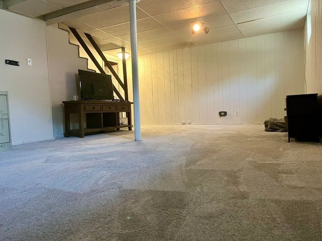 16 Douglas Ave, Beverly, MA 01915