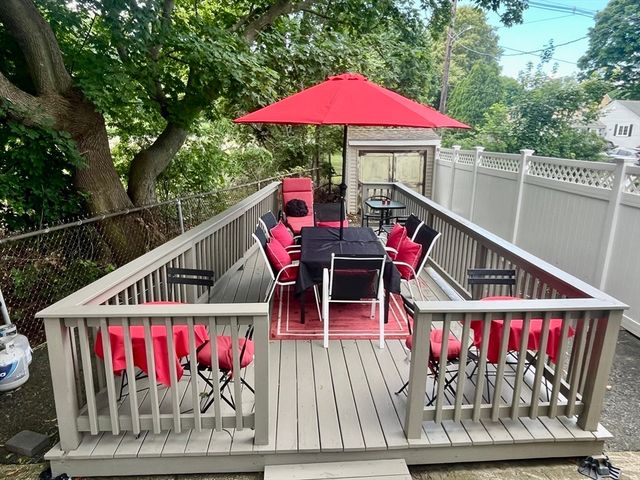 16 Douglas Ave, Beverly, MA 01915