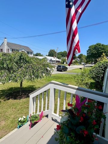 16 Douglas Ave, Beverly, MA 01915
