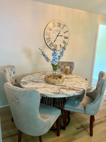 16 Douglas Ave, Beverly, MA 01915
