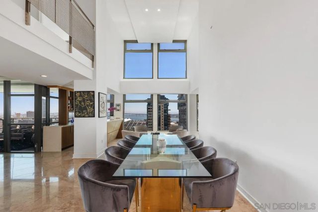 645 Front St 2004, San Diego, CA 92101