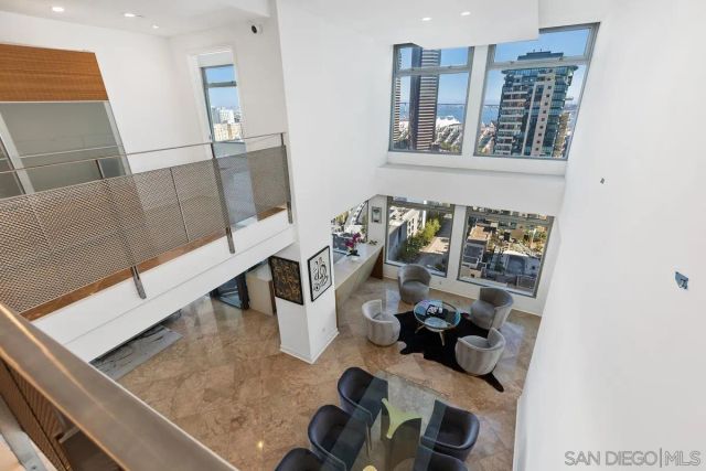 645 Front St 2004, San Diego, CA 92101