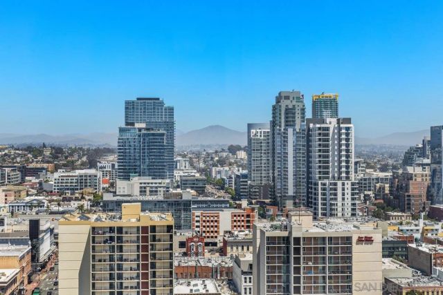 645 Front St 2004, San Diego, CA 92101