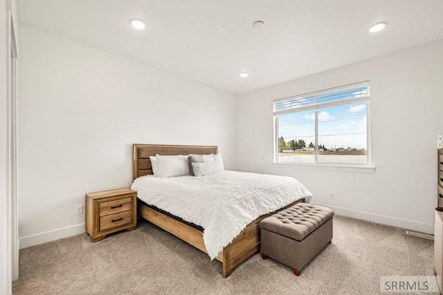 2475 Pinnacle Drive, Idaho Falls, ID 83401