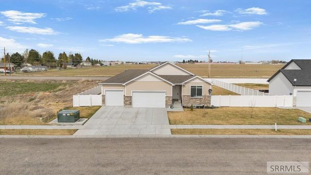 2475 Pinnacle Drive, Idaho Falls, ID 83401
