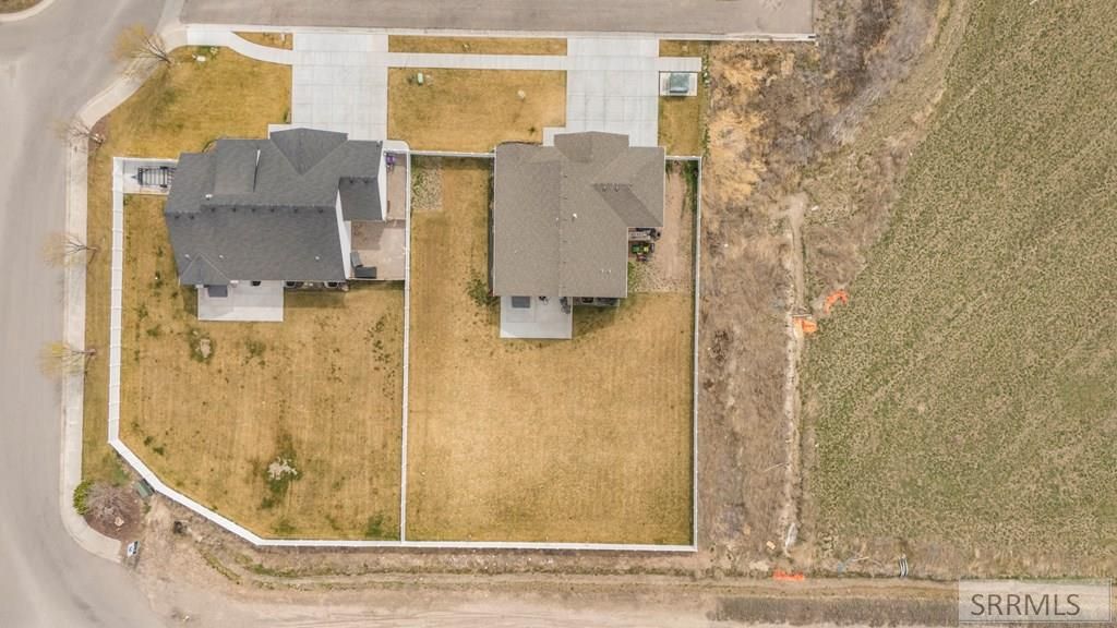 Image 5 of property listing at 2475 Pinnacle Drive, Idaho Falls, ID 83401