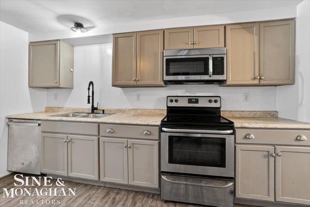 7272 Lakewood Road, Lexington, MI 48450