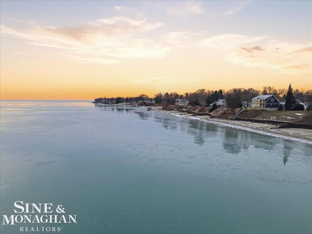 7272 Lakewood Road, Lexington, MI 48450