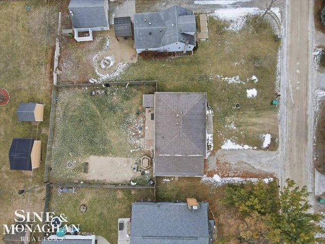 7272 Lakewood Road, Lexington, MI 48450