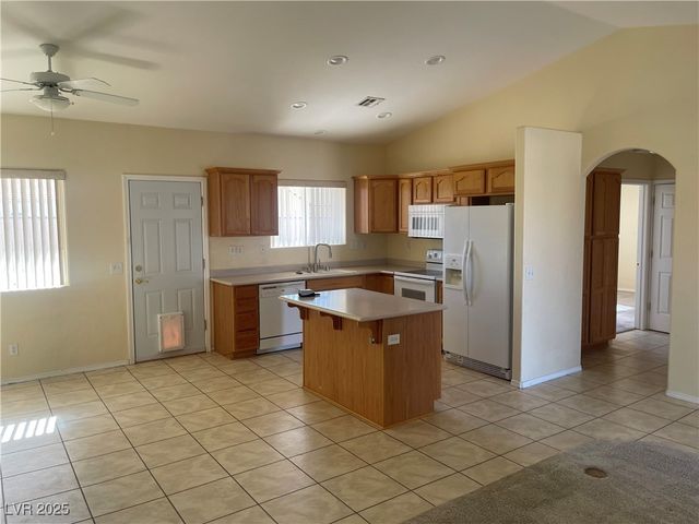 901 East Kansas, Pahrump, NV 89048