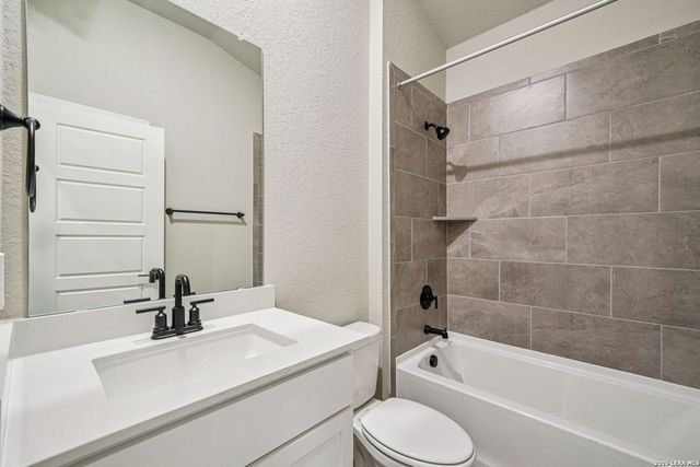 930 Earp Blvd, San Antonio, TX 78260