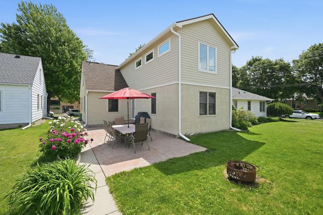 681 Wilder Street S, Saint Paul, MN 55116