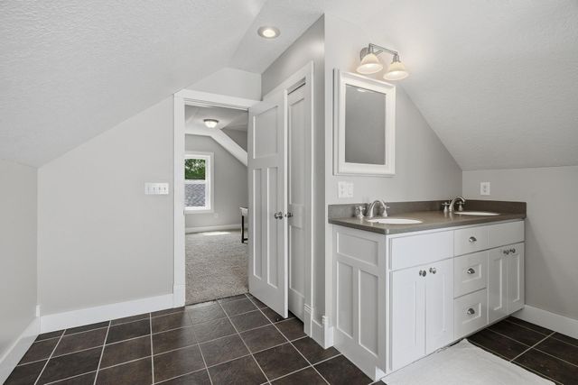 681 Wilder Street S, Saint Paul, MN 55116