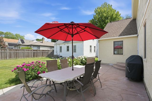 681 Wilder Street S, Saint Paul, MN 55116