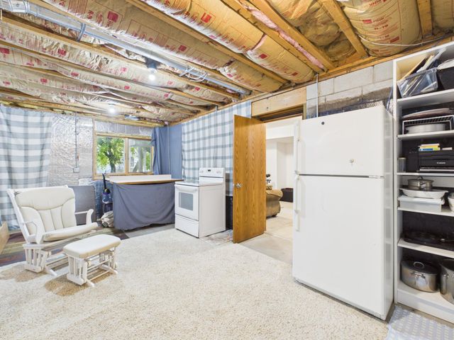 2194 Jennifer Court, North Saint Paul, MN 55109