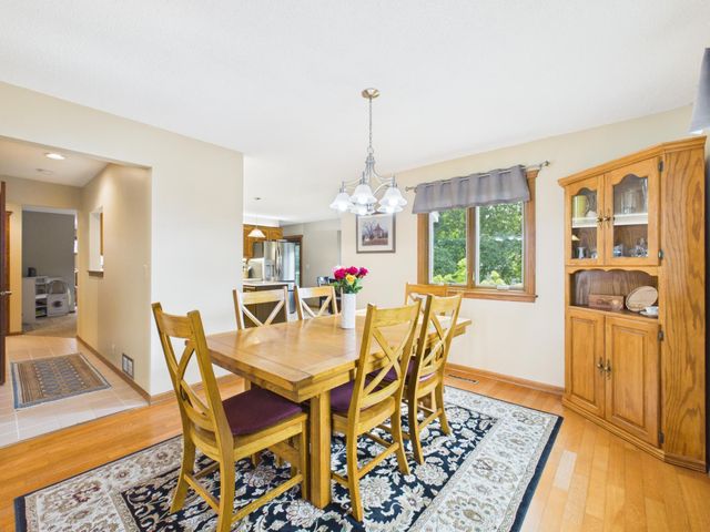 2194 Jennifer Court, North Saint Paul, MN 55109