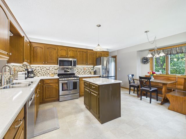 2194 Jennifer Court, North Saint Paul, MN 55109