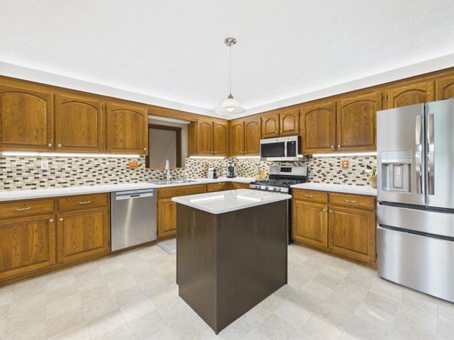 2194 Jennifer Court, North Saint Paul, MN 55109