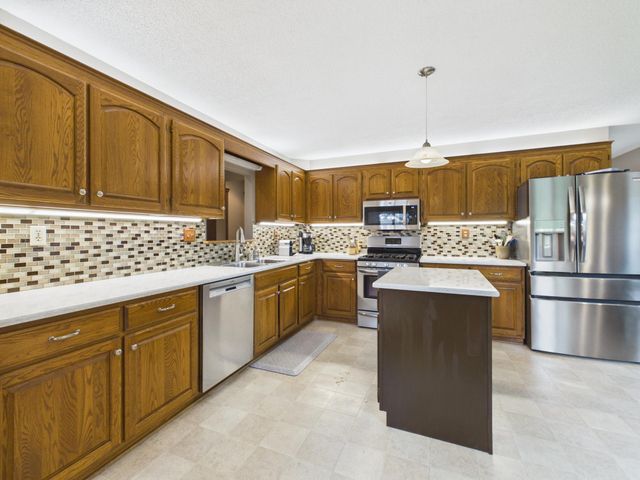 2194 Jennifer Court, North Saint Paul, MN 55109