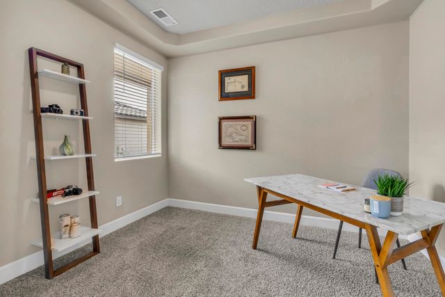 8609 Forecast Court NW, Albuquerque, NM 87120