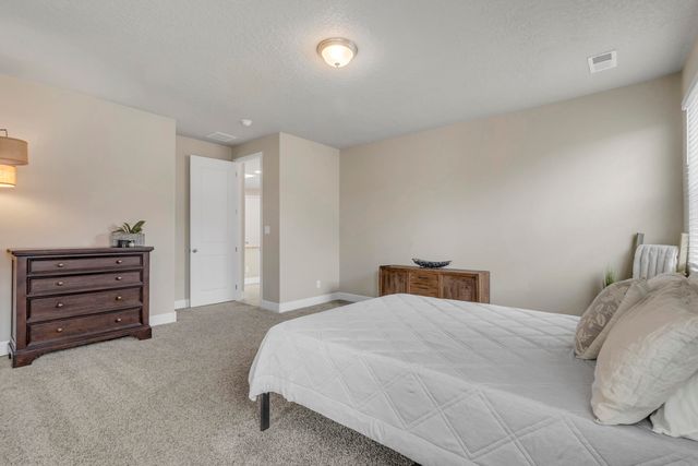 8609 Forecast Court NW, Albuquerque, NM 87120