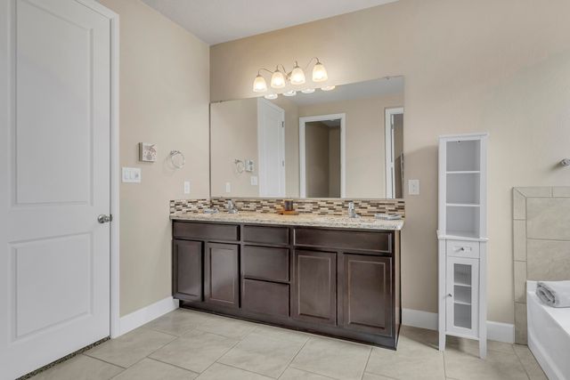 8609 Forecast Court NW, Albuquerque, NM 87120