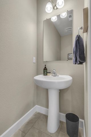 8609 Forecast Court NW, Albuquerque, NM 87120