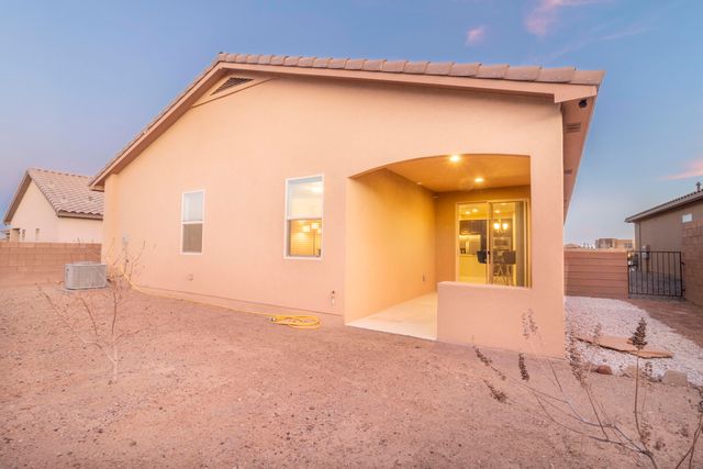 8609 Forecast Court NW, Albuquerque, NM 87120