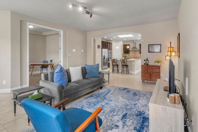 8609 Forecast Court NW, Albuquerque, NM 87120