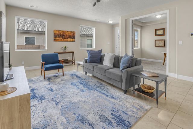 8609 Forecast Court NW, Albuquerque, NM 87120