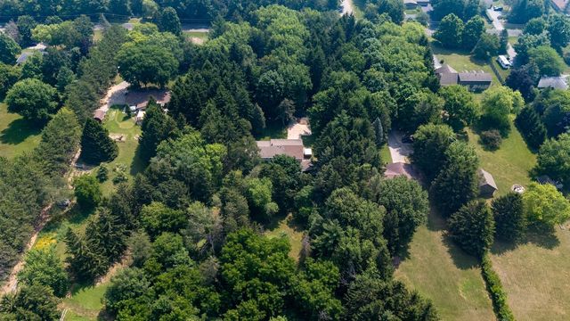 6775 Glacier DRIVE, West Bend, WI 53090