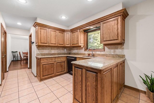 6775 Glacier DRIVE, West Bend, WI 53090