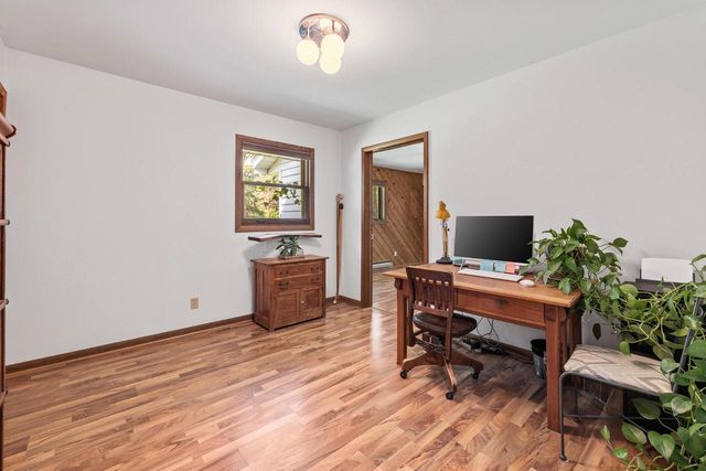 6775 Glacier DRIVE, West Bend, WI 53090