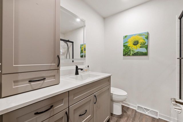 6775 Glacier DRIVE, West Bend, WI 53090