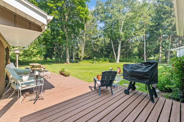 6775 Glacier DRIVE, West Bend, WI 53090