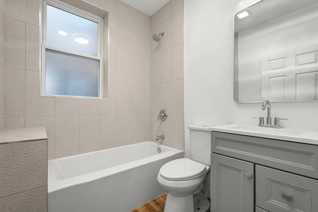 4751 W Monroe Street 1, Chicago, IL 60644