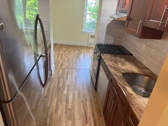 250 W Merrick Road 2R, Freeport, NY 11520