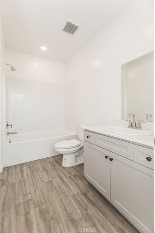 2844 N Vahe, Fresno, CA 93737