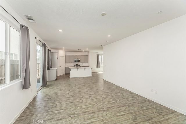 2844 N Vahe, Fresno, CA 93737